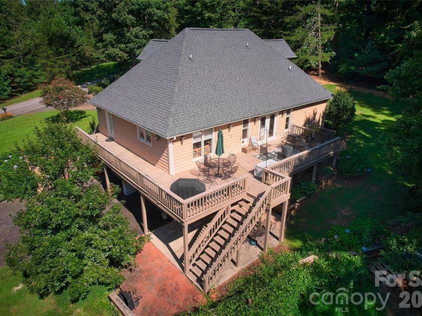 266 Cedarbrook Lane, Nebo, NC 28761.  MLS# CAR4417563, YatesRealty ID 47686. 