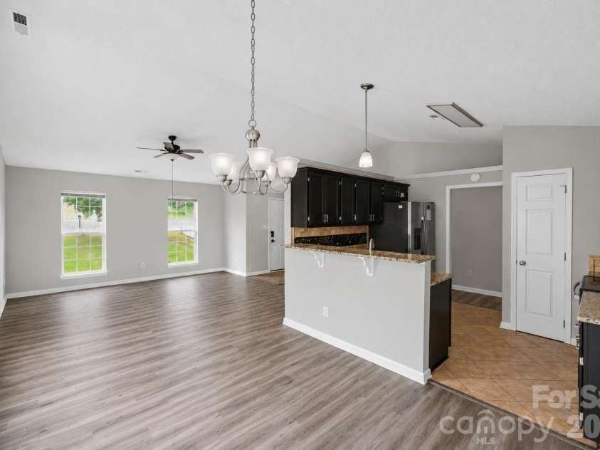 1828 Sugar Hollow Drive, Charlotte, NC 28214.  MLS# CAR4407302, YatesRealty ID 47687. 