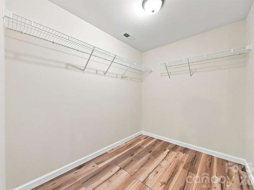 109 Countryside Drive, Lenoir, NC 28645.  MLS# CAR4419459, YatesRealty ID 47688. 