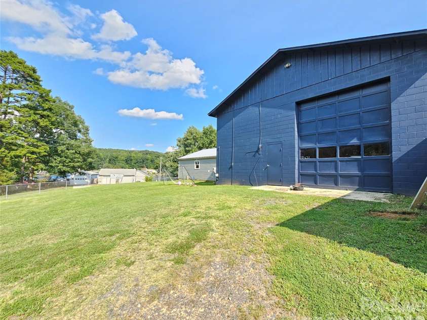 225 Eighth Avenue, New London, NC 28127.  MLS# CAR4413315, YatesRealty ID 47690. 