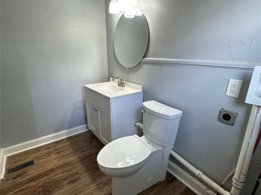 1012 Louise Road, Winston Salem, NC 27107.  MLS# CAR4419508, YatesRealty ID 47691. Half bath/laundry