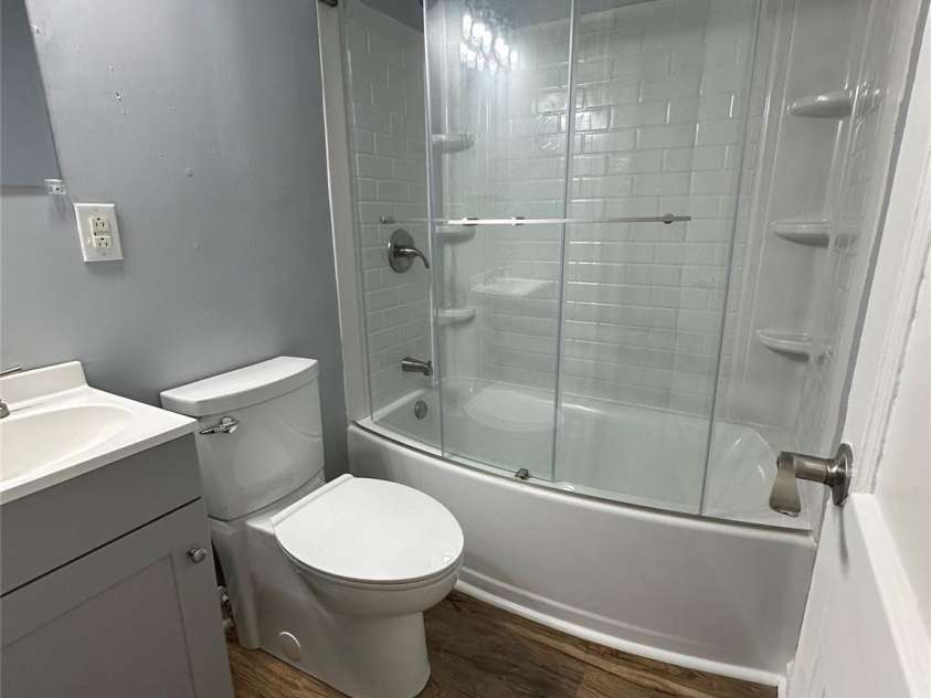 1012 Louise Road, Winston Salem, NC 27107.  MLS# CAR4419508, YatesRealty ID 47691. Main bath