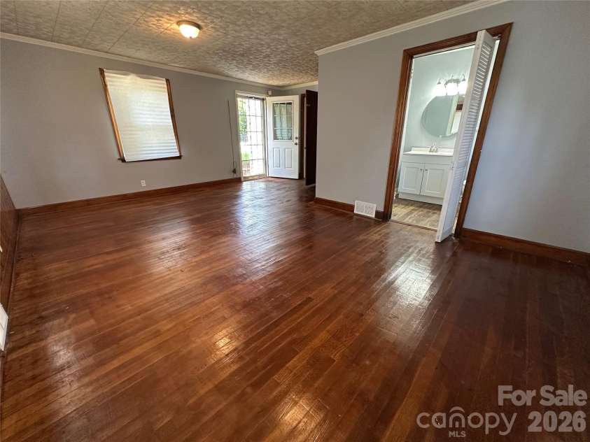 1012 Louise Road, Winston Salem, NC 27107.  MLS# CAR4419508, YatesRealty ID 47691. Primary/den