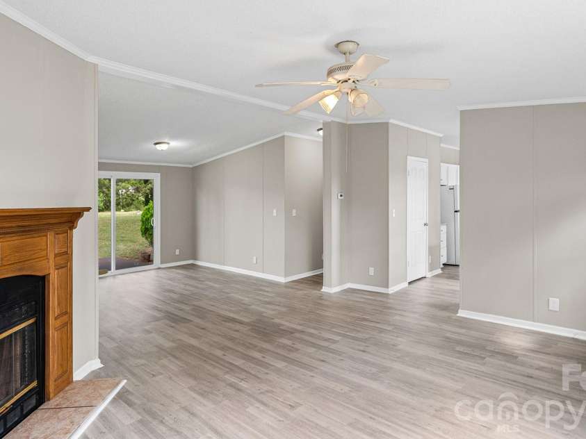 492 Bethlehem Road, Statesville, NC 28677.  MLS# CAR4419534, YatesRealty ID 47693. 