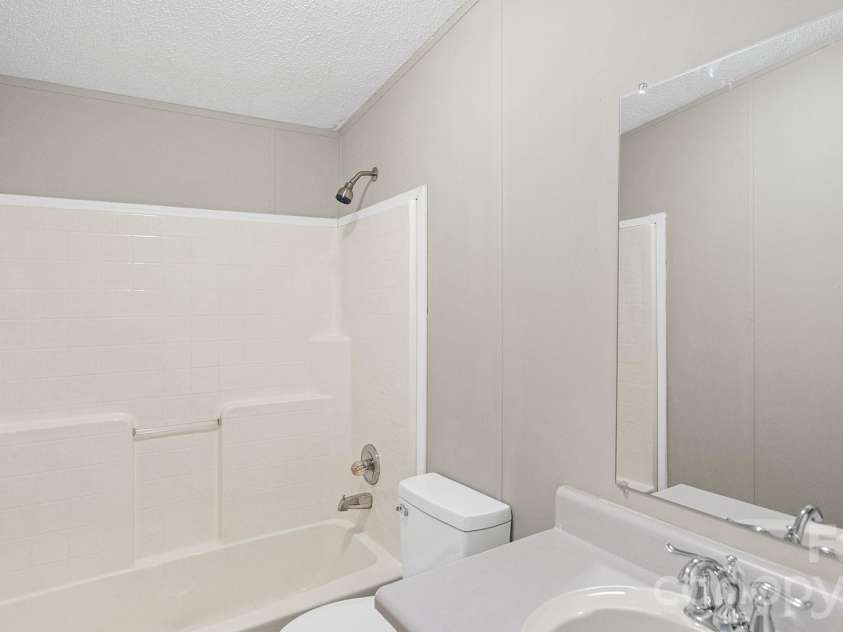492 Bethlehem Road, Statesville, NC 28677.  MLS# CAR4419534, YatesRealty ID 47693. 