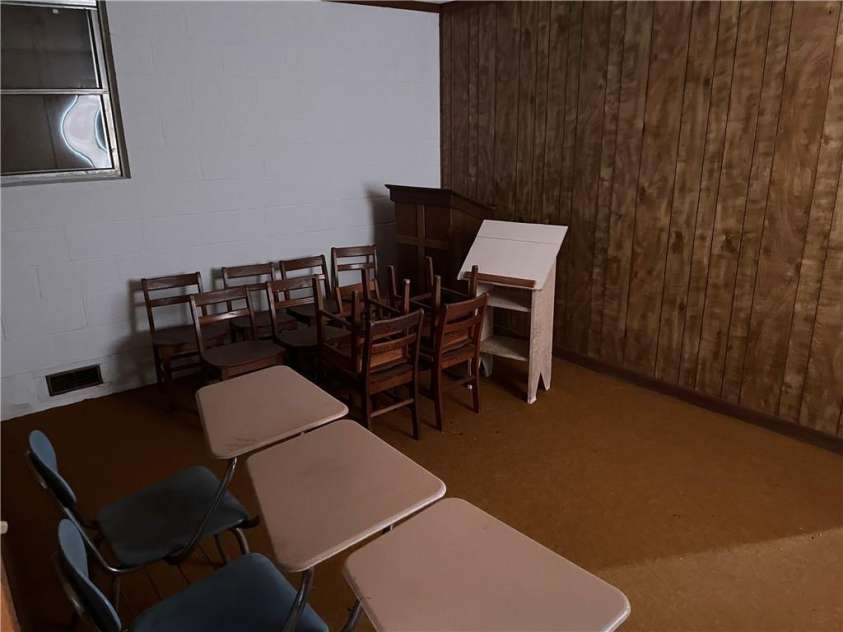 3391 Briarwood Drive, Maiden, NC 28650.  MLS# CAR3940469, YatesRealty ID 477. 