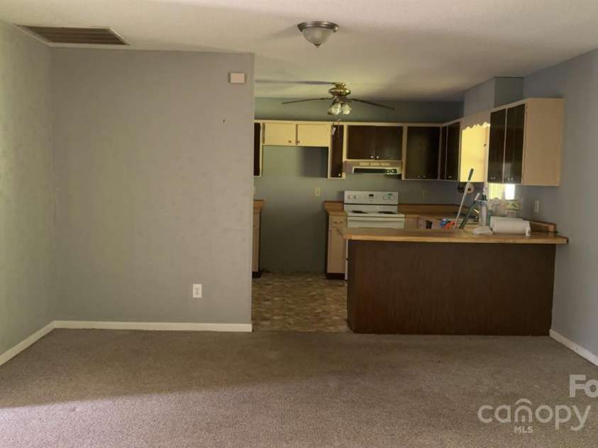 456 Duck Branch, Bakersville, NC 28705.  MLS# CAR4285904, YatesRealty ID 477. 