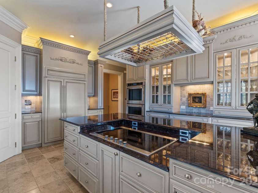 1676 Valle Cay Drive, Vilas, NC 28692.  MLS# CAR4227126, YatesRealty ID 4770. 