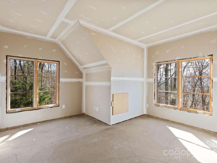 1676 Valle Cay Drive, Vilas, NC 28692.  MLS# CAR4227126, YatesRealty ID 4770. 