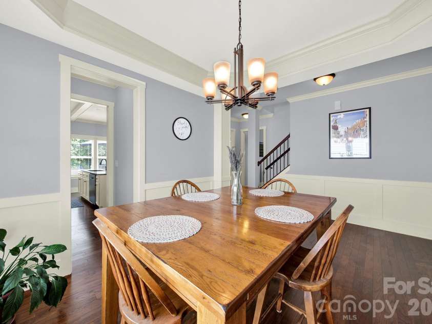 2180 Bluebell Way, Tega Cay, SC 29708.  MLS# CAR4416643, YatesRealty ID 47701. Dining