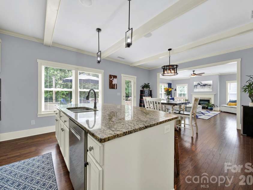 2180 Bluebell Way, Tega Cay, SC 29708.  MLS# CAR4416643, YatesRealty ID 47701. Kitchen