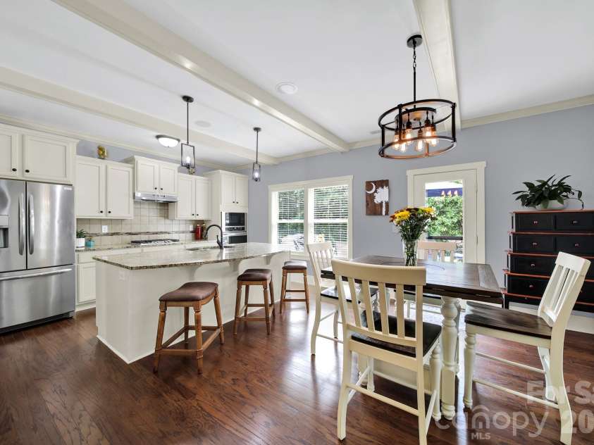 2180 Bluebell Way, Tega Cay, SC 29708.  MLS# CAR4416643, YatesRealty ID 47701. Kitchen & Casual Dining