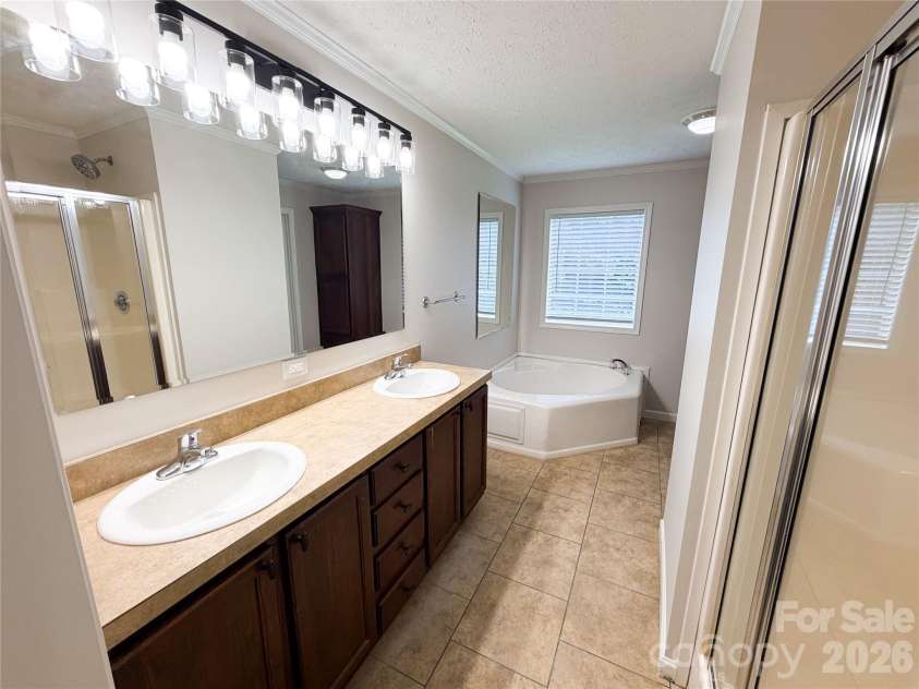 3556 Oakwood Avenue, Claremont, NC 28610.  MLS# CAR4419484, YatesRealty ID 47704. 