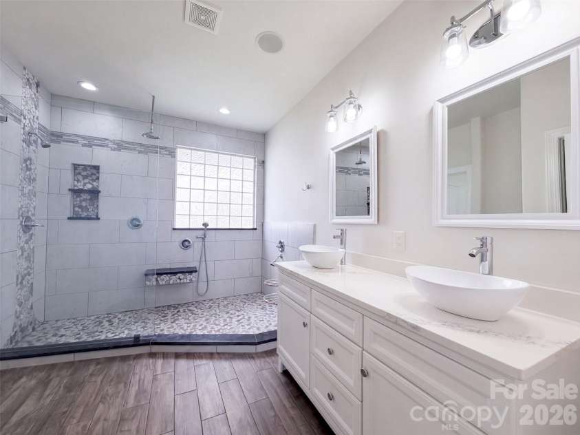 142 Bain Lane, Mooresville, NC 28117.  MLS# CAR4419563, YatesRealty ID 47705. 