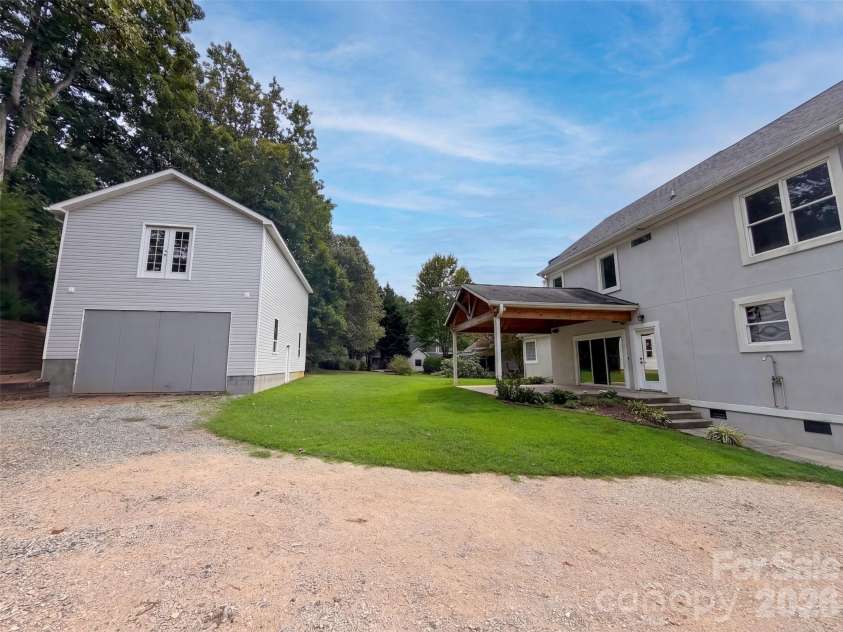 142 Bain Lane, Mooresville, NC 28117.  MLS# CAR4419563, YatesRealty ID 47705. 