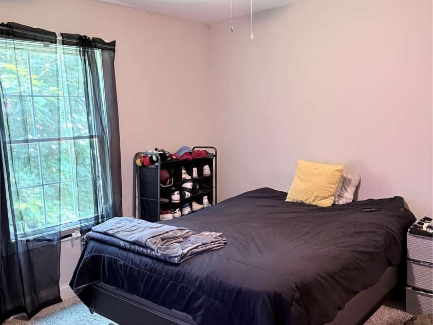 47 14th Street, Hickory, NC 28602.  MLS# CAR4417930, YatesRealty ID 47708. 