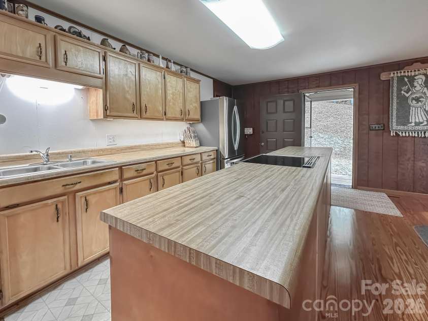 82 Trout Haven Lane, Balsam Grove, NC 28708.  MLS# CAR4408892, YatesRealty ID 47709. 