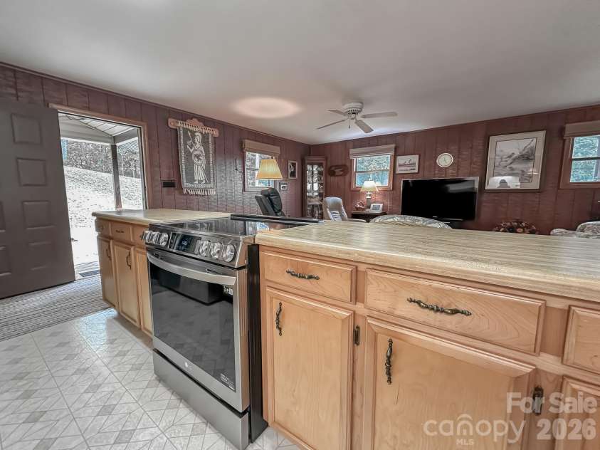 82 Trout Haven Lane, Balsam Grove, NC 28708.  MLS# CAR4408892, YatesRealty ID 47709. 