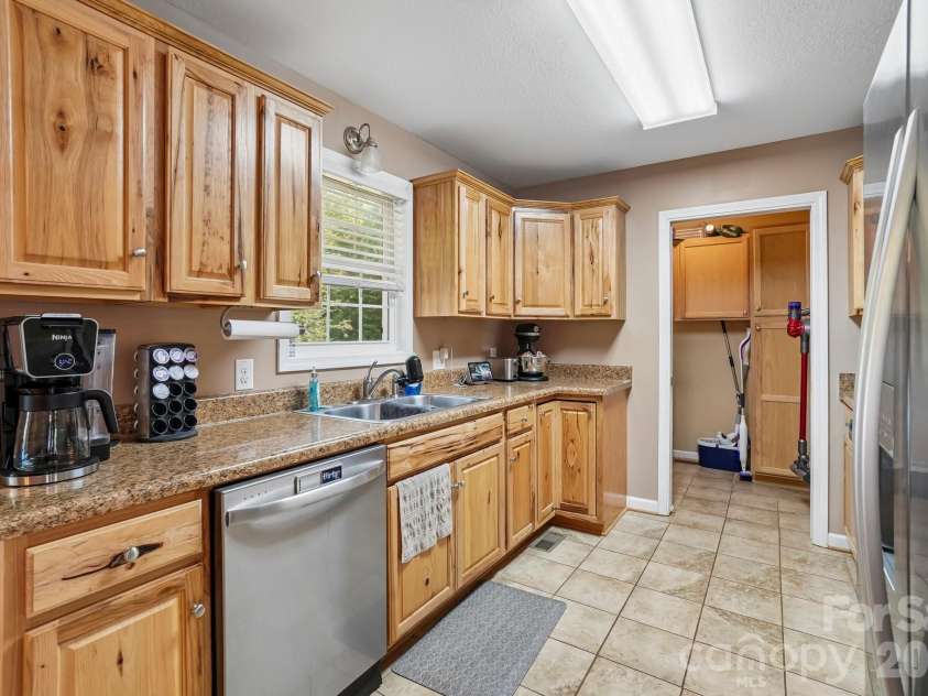3604 Deerbrook Road, Lenoir, NC 28645.  MLS# CAR4419368, YatesRealty ID 47710. 