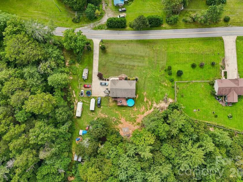 3604 Deerbrook Road, Lenoir, NC 28645.  MLS# CAR4419368, YatesRealty ID 47710. 