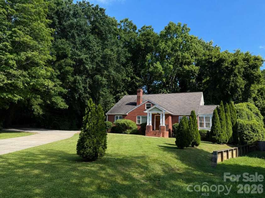 7109 Ramsgate Road, Charlotte, NC 28270.  MLS# CAR4416482, YatesRealty ID 47712. 