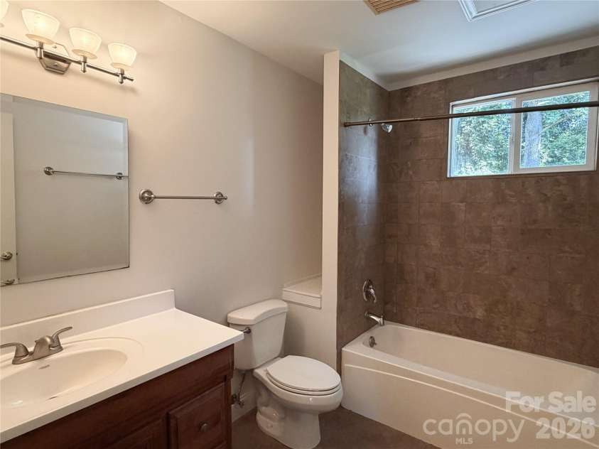 7109 Ramsgate Road, Charlotte, NC 28270.  MLS# CAR4416482, YatesRealty ID 47712. 