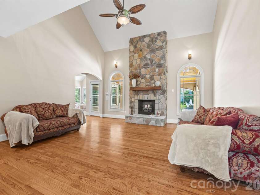 260 Indian Trail, Mooresville, NC 28117.  MLS# CAR4419581, YatesRealty ID 47715. 