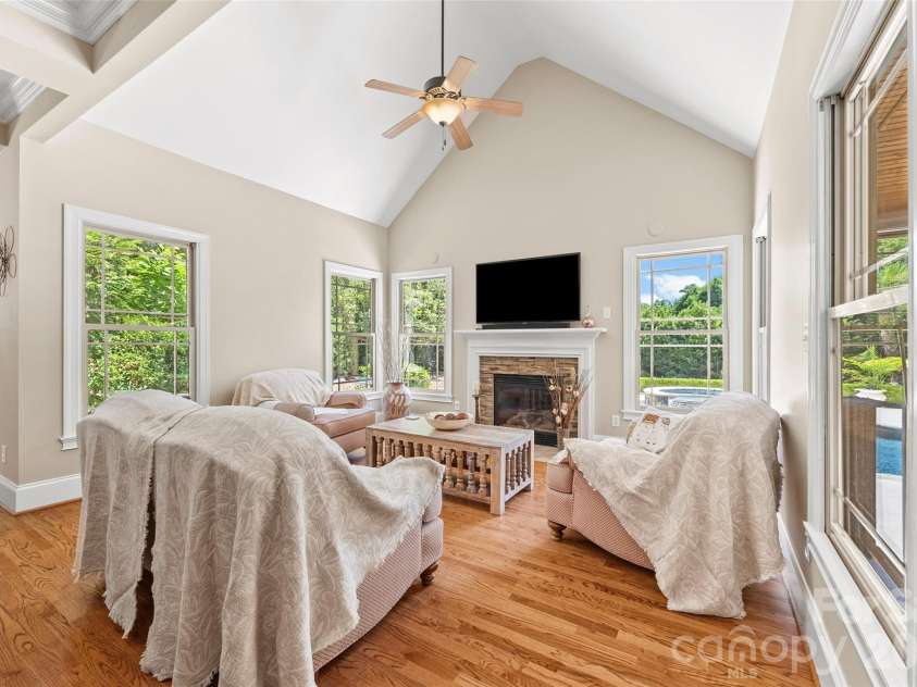 260 Indian Trail, Mooresville, NC 28117.  MLS# CAR4419581, YatesRealty ID 47715. 