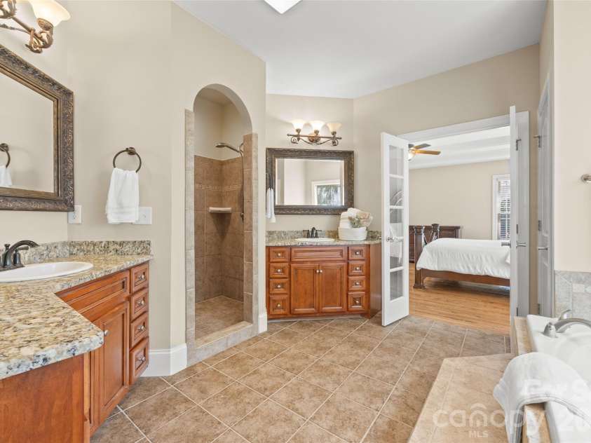 260 Indian Trail, Mooresville, NC 28117.  MLS# CAR4419581, YatesRealty ID 47715. 