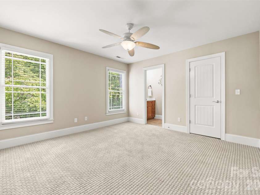 260 Indian Trail, Mooresville, NC 28117.  MLS# CAR4419581, YatesRealty ID 47715. 