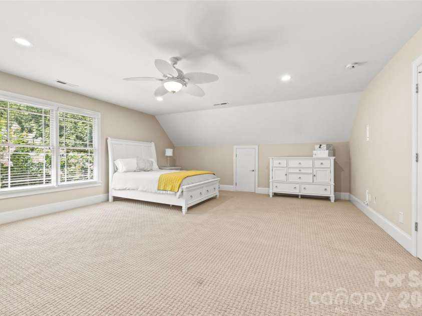 260 Indian Trail, Mooresville, NC 28117.  MLS# CAR4419581, YatesRealty ID 47715. 