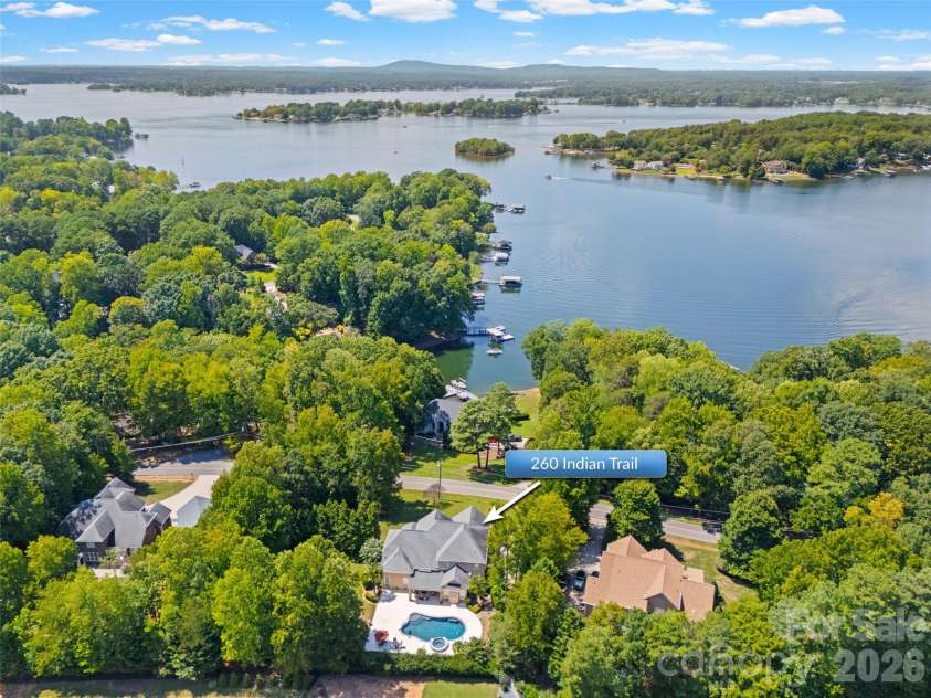 260 Indian Trail, Mooresville, NC 28117.  MLS# CAR4419581, YatesRealty ID 47715. 