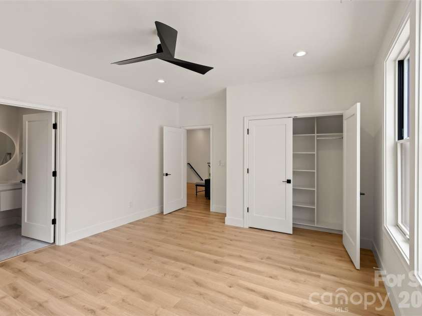 1344 Richland Drive, Charlotte, NC 28211.  MLS# CAR4411343, YatesRealty ID 47718. 