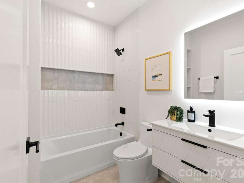 1344 Richland Drive, Charlotte, NC 28211.  MLS# CAR4411343, YatesRealty ID 47718. 