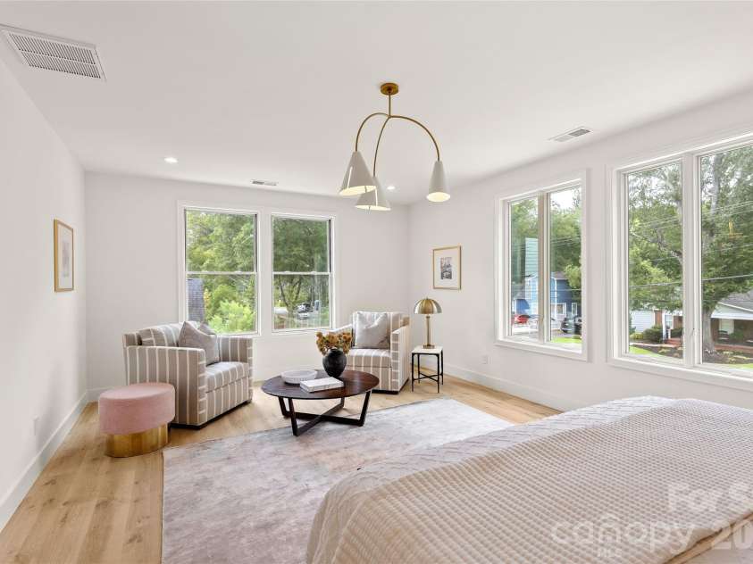 1344 Richland Drive, Charlotte, NC 28211.  MLS# CAR4411343, YatesRealty ID 47718. 