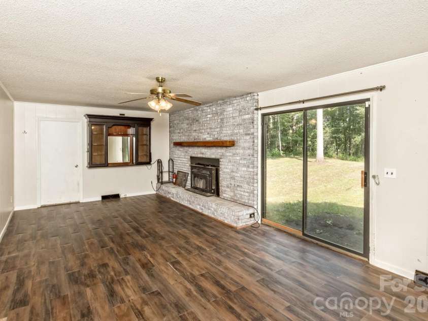 94 Stone Drive, Marion, NC 28752.  MLS# CAR4419587, YatesRealty ID 47719. Den/Dining Room