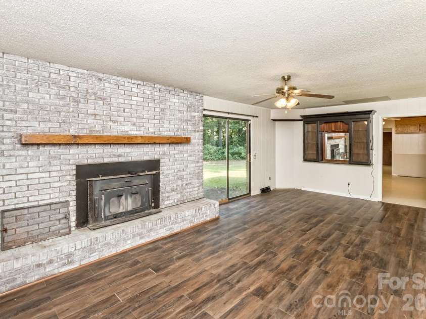94 Stone Drive, Marion, NC 28752.  MLS# CAR4419587, YatesRealty ID 47719. Dining Room/Den