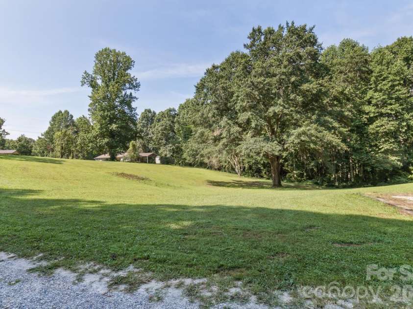 94 Stone Drive, Marion, NC 28752.  MLS# CAR4419587, YatesRealty ID 47719. Front yard
