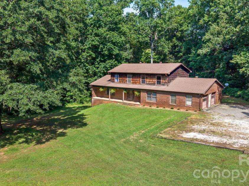 94 Stone Drive, Marion, NC 28752.  MLS# CAR4419587, YatesRealty ID 47719. Front yard
