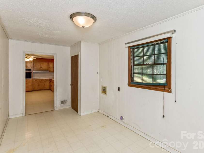 94 Stone Drive, Marion, NC 28752.  MLS# CAR4419587, YatesRealty ID 47719. Mud room/Laundry hookup