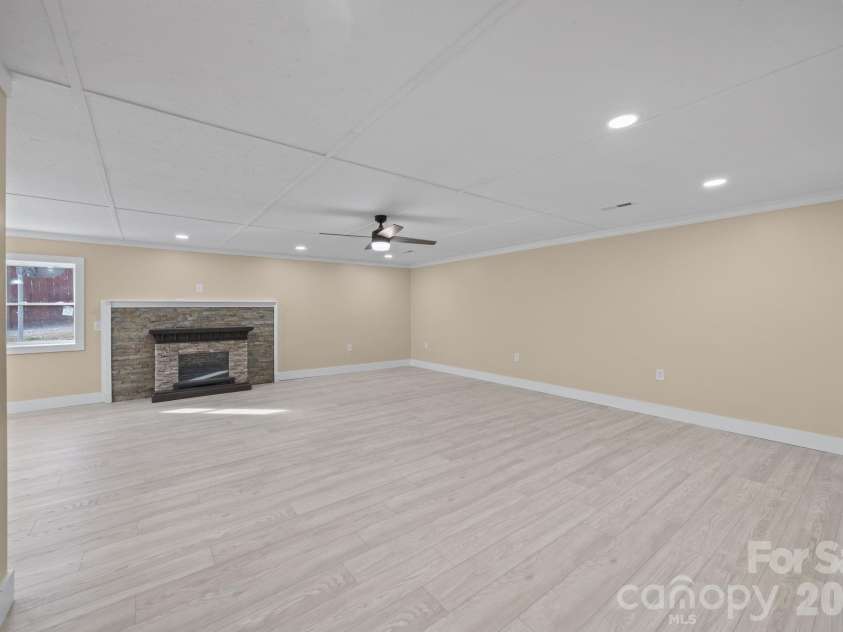 133 Elmwood Road, Statesville, NC 28625.  MLS# CAR4355874, YatesRealty ID 4772. 