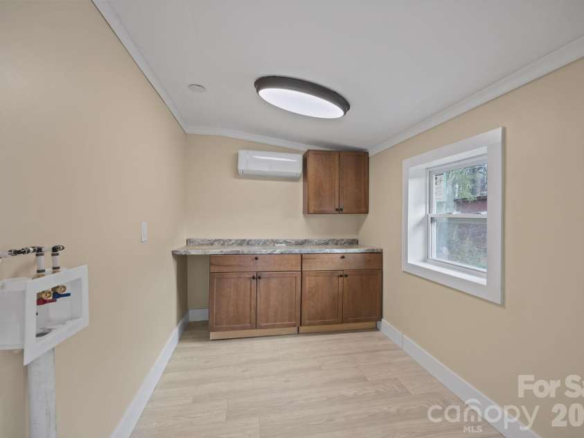 133 Elmwood Road, Statesville, NC 28625.  MLS# CAR4355874, YatesRealty ID 4772. 