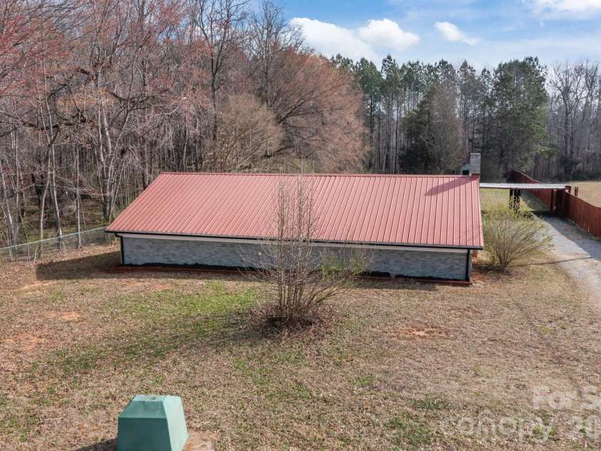 133 Elmwood Road, Statesville, NC 28625.  MLS# CAR4355874, YatesRealty ID 4772. 