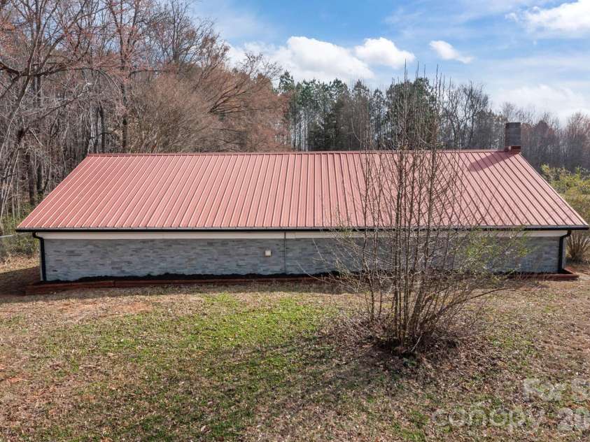 133 Elmwood Road, Statesville, NC 28625.  MLS# CAR4355874, YatesRealty ID 4772. 