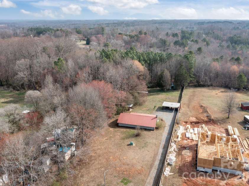 133 Elmwood Road, Statesville, NC 28625.  MLS# CAR4355874, YatesRealty ID 4772. 