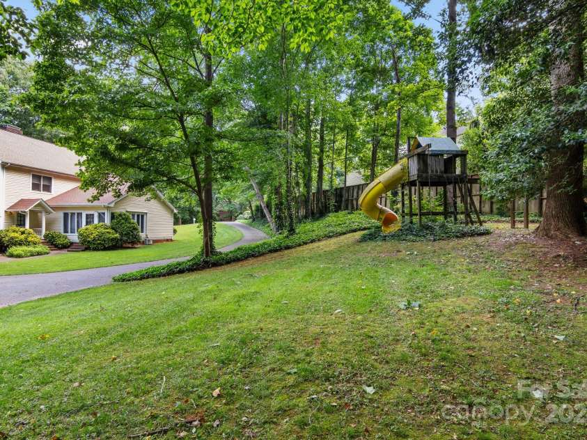 205 Vauxhall Drive, Shelby, NC 28150.  MLS# CAR4131707, YatesRealty ID 4772. The large yard has room for tons of outdoor fun!