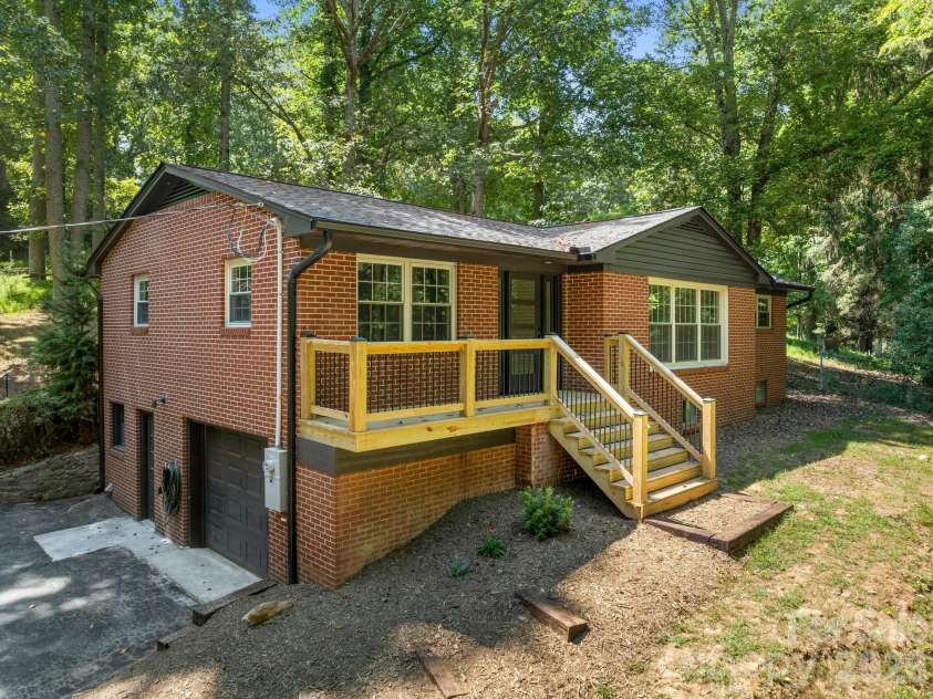 340 School Road, Asheville, NC 28806.  MLS# CAR4418622, YatesRealty ID 47721. 