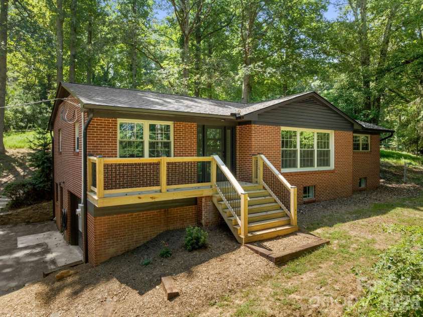 340 School Road, Asheville, NC 28806.  MLS# CAR4418622, YatesRealty ID 47721. 