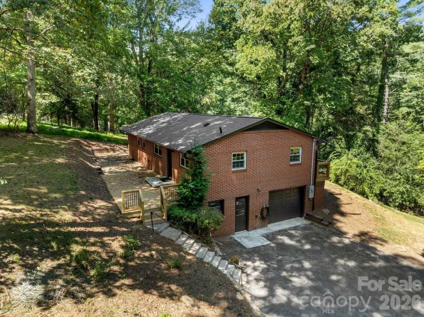340 School Road, Asheville, NC 28806.  MLS# CAR4418622, YatesRealty ID 47721. 