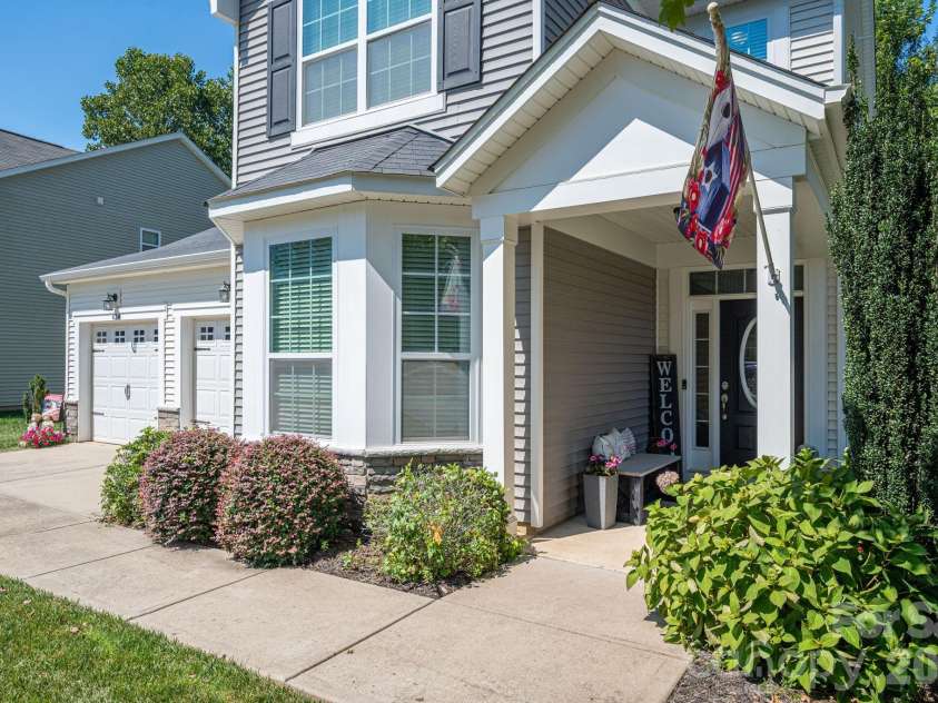 424 Planters Way, Mount Holly, NC 28120.  MLS# CAR4419015, YatesRealty ID 47722. 